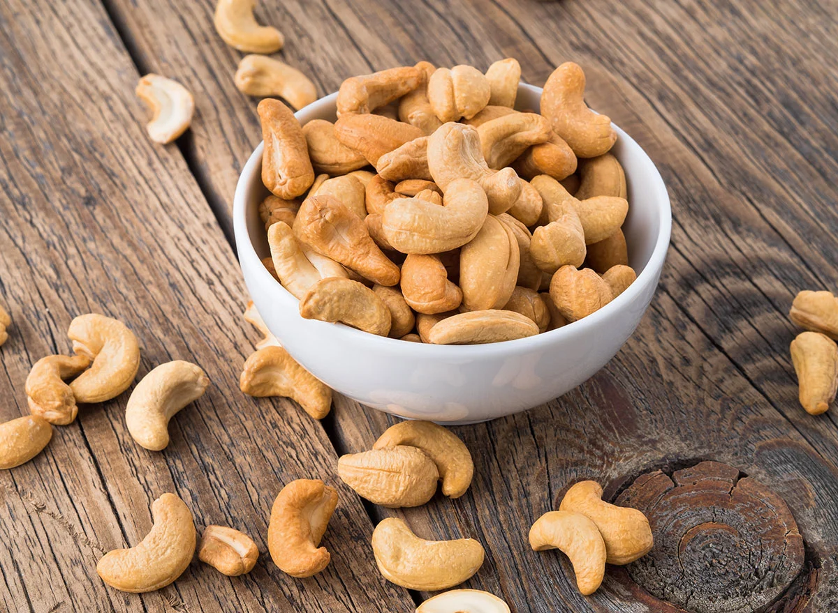 Mengkonsumsi Kacang Mete Secara Teratur Dapat Mengurangi Resiko Meninggal